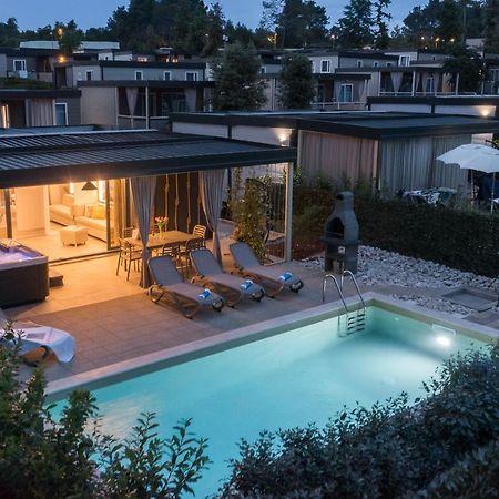 Premium Camping Homes Santa Marina, Lanterna Tar-Vabriga Eksteriør billede
