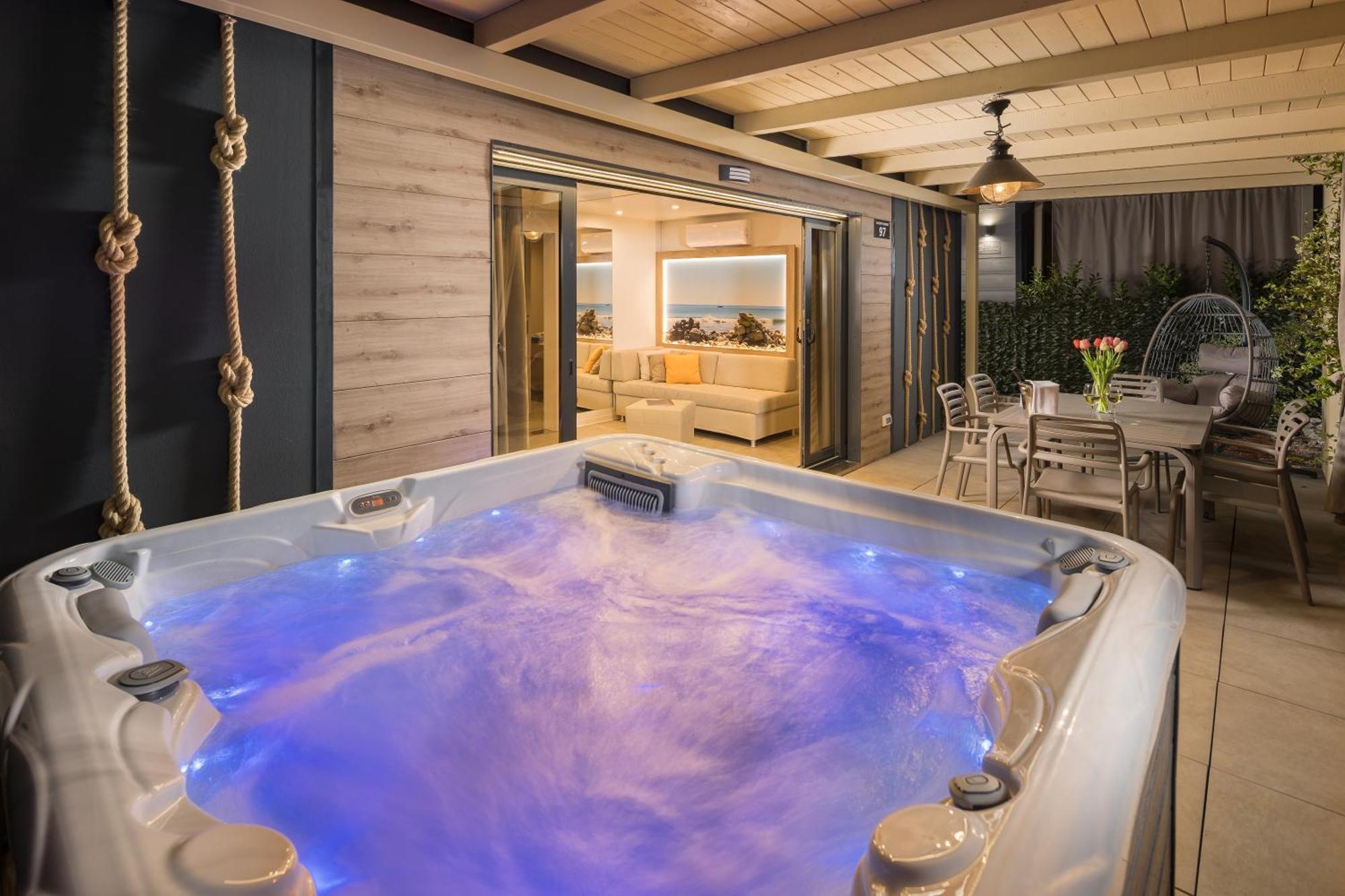 Premium Camping Homes Santa Marina, Lanterna Tar-Vabriga Eksteriør billede
