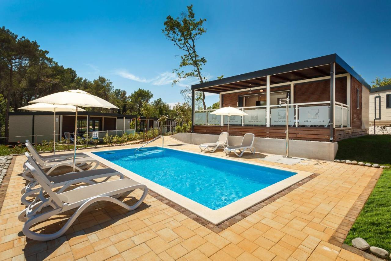 Premium Camping Homes Santa Marina, Lanterna Tar-Vabriga Eksteriør billede